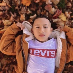 Meet your Posher, Sayron